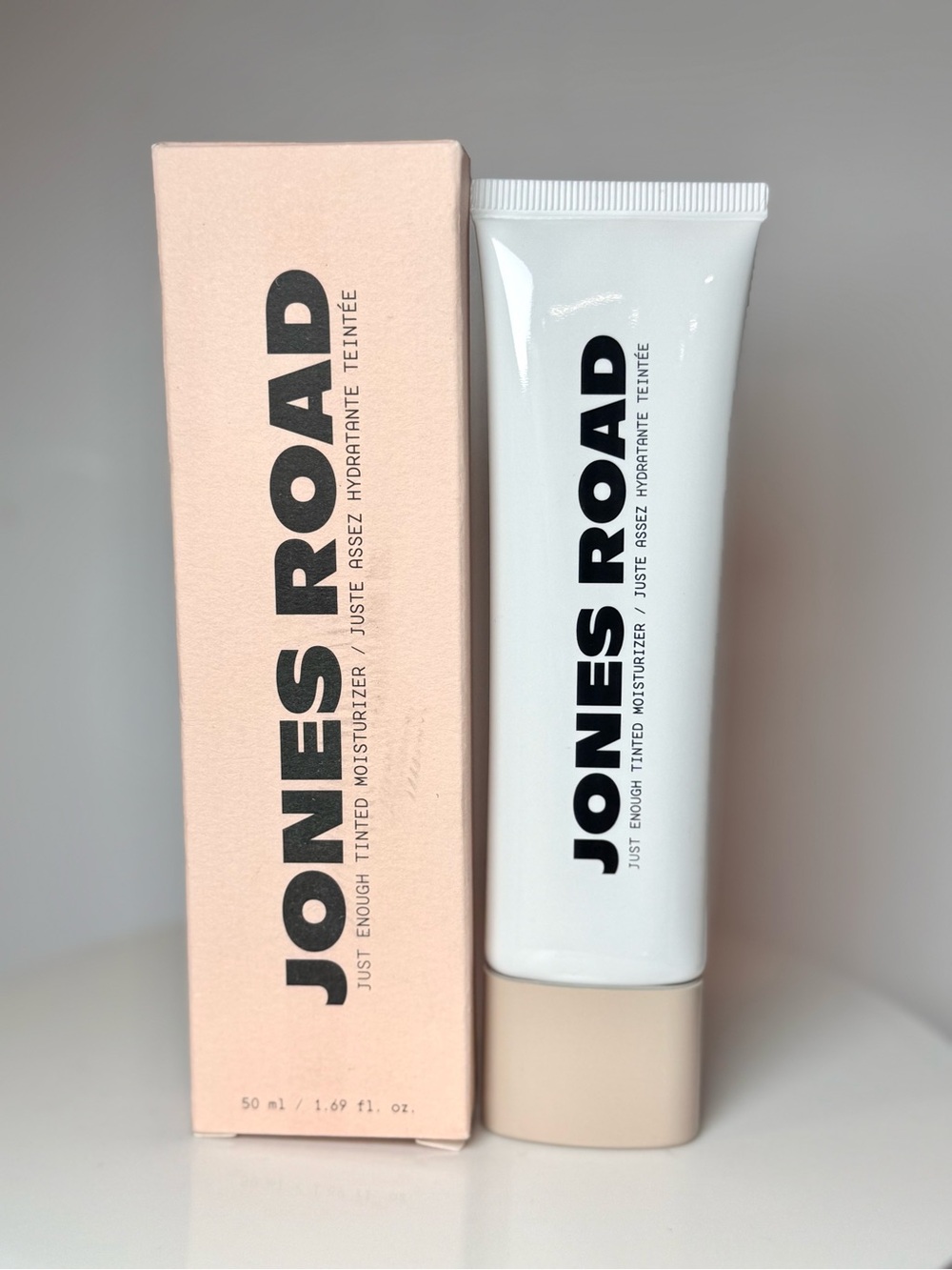 Jones Road Tinted Moisturizer in light